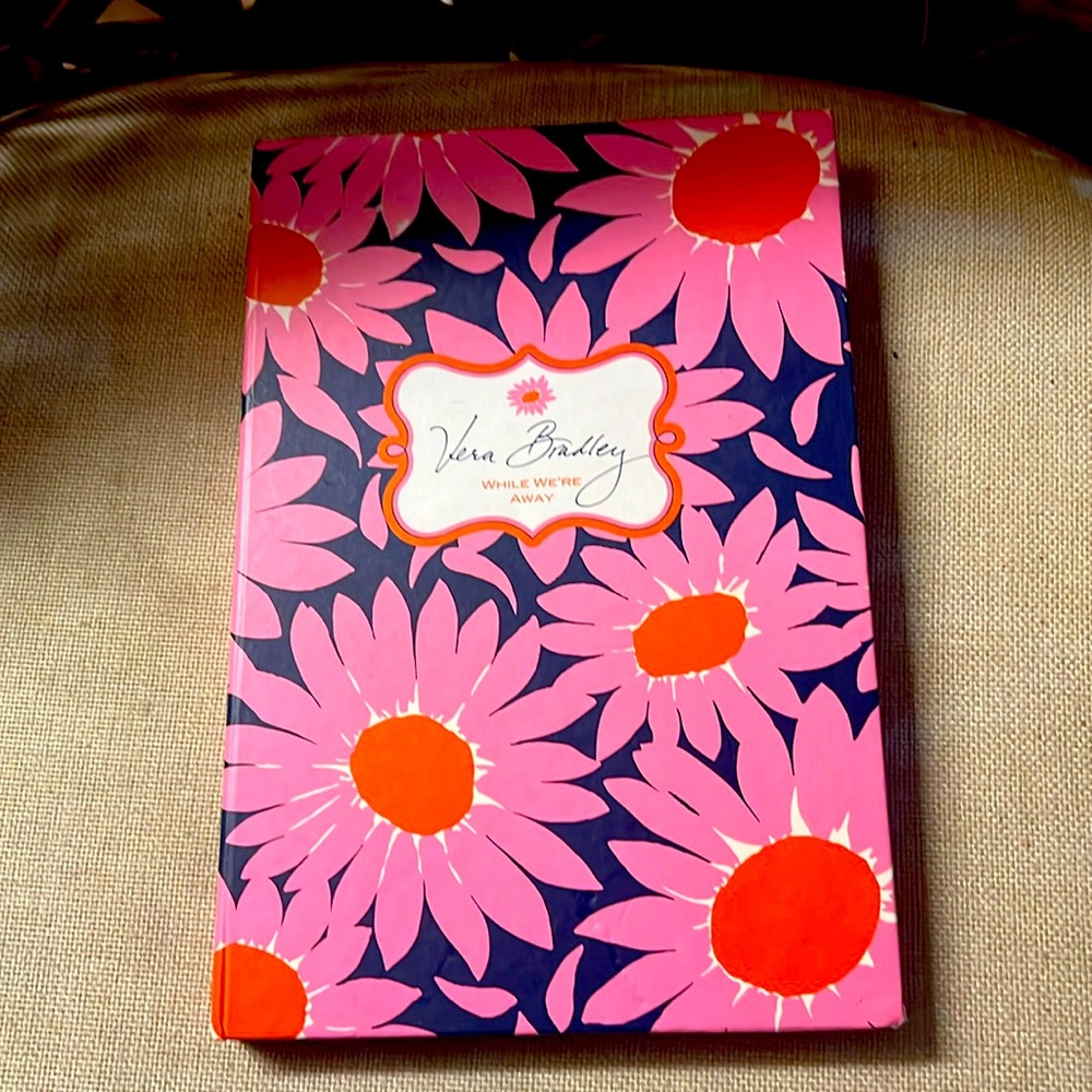 New Vera Bradley While We’are Away Jornal
